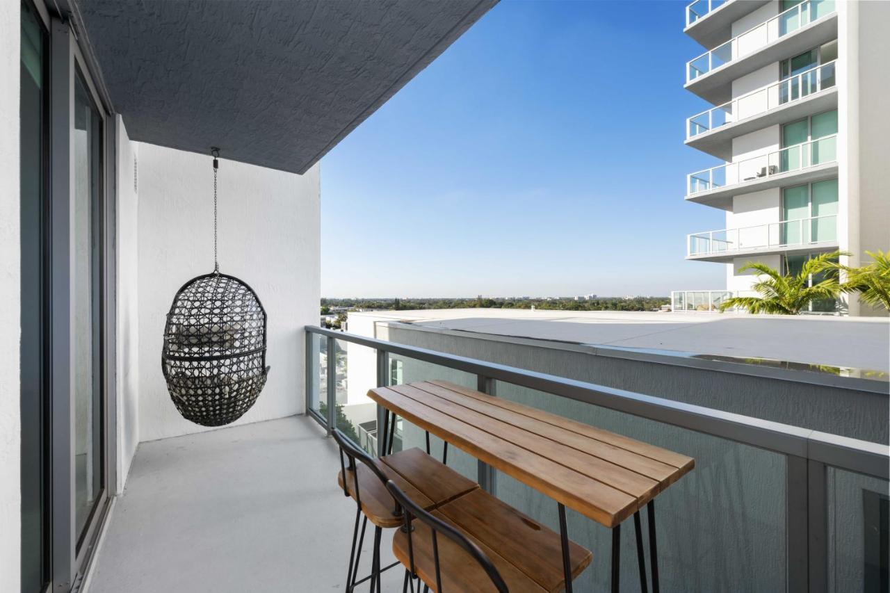 Quadro Residences By Ionica Miami Luaran gambar