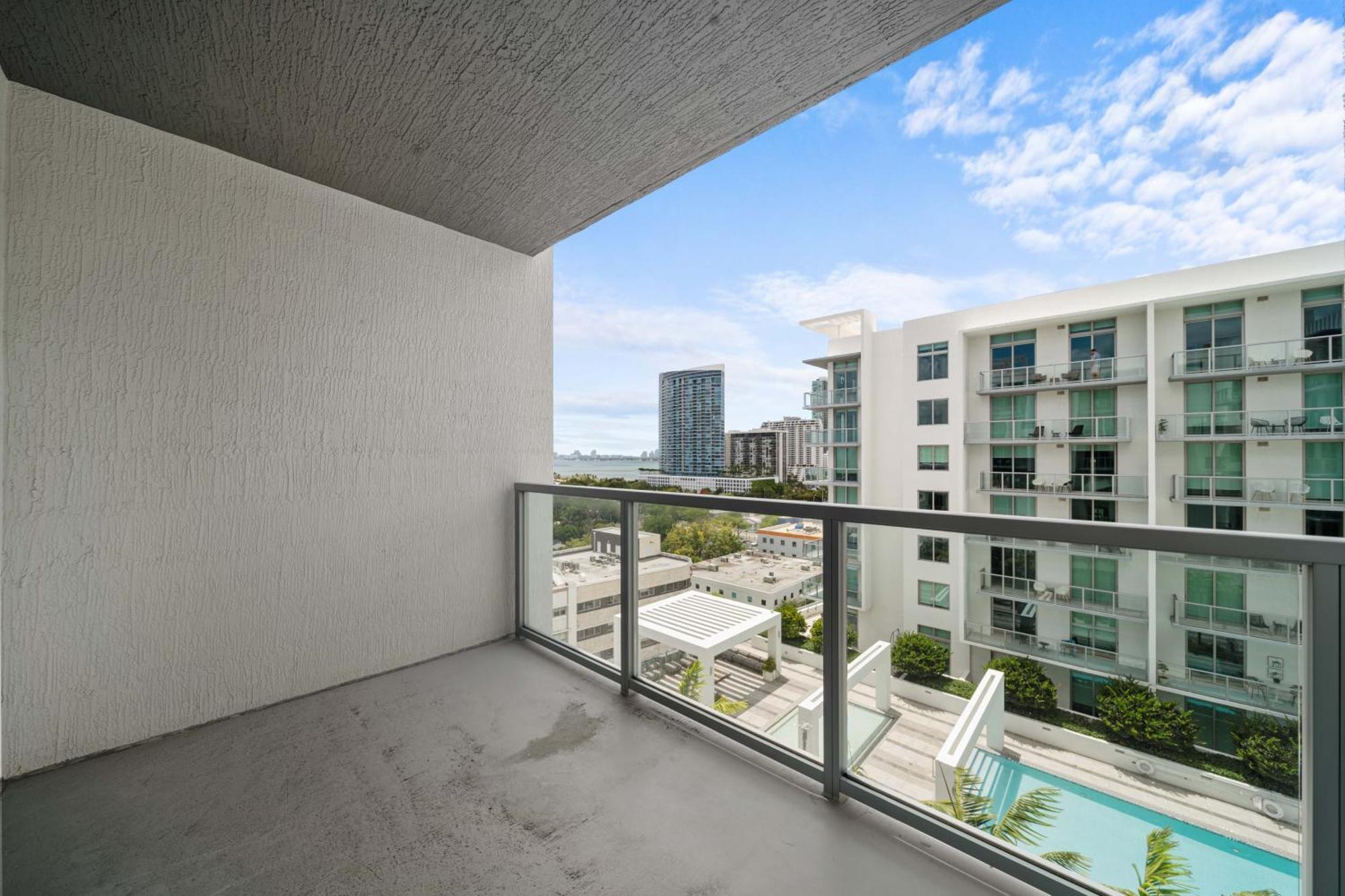 Quadro Residences By Ionica Miami Luaran gambar