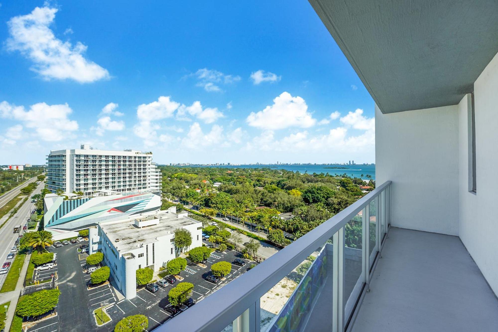 Quadro Residences By Ionica Miami Luaran gambar
