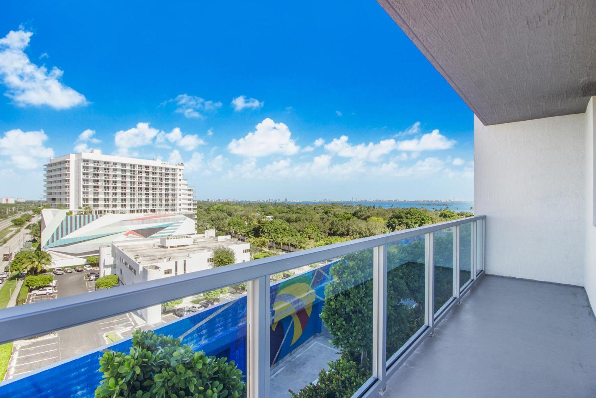 Quadro Residences By Ionica Miami Luaran gambar