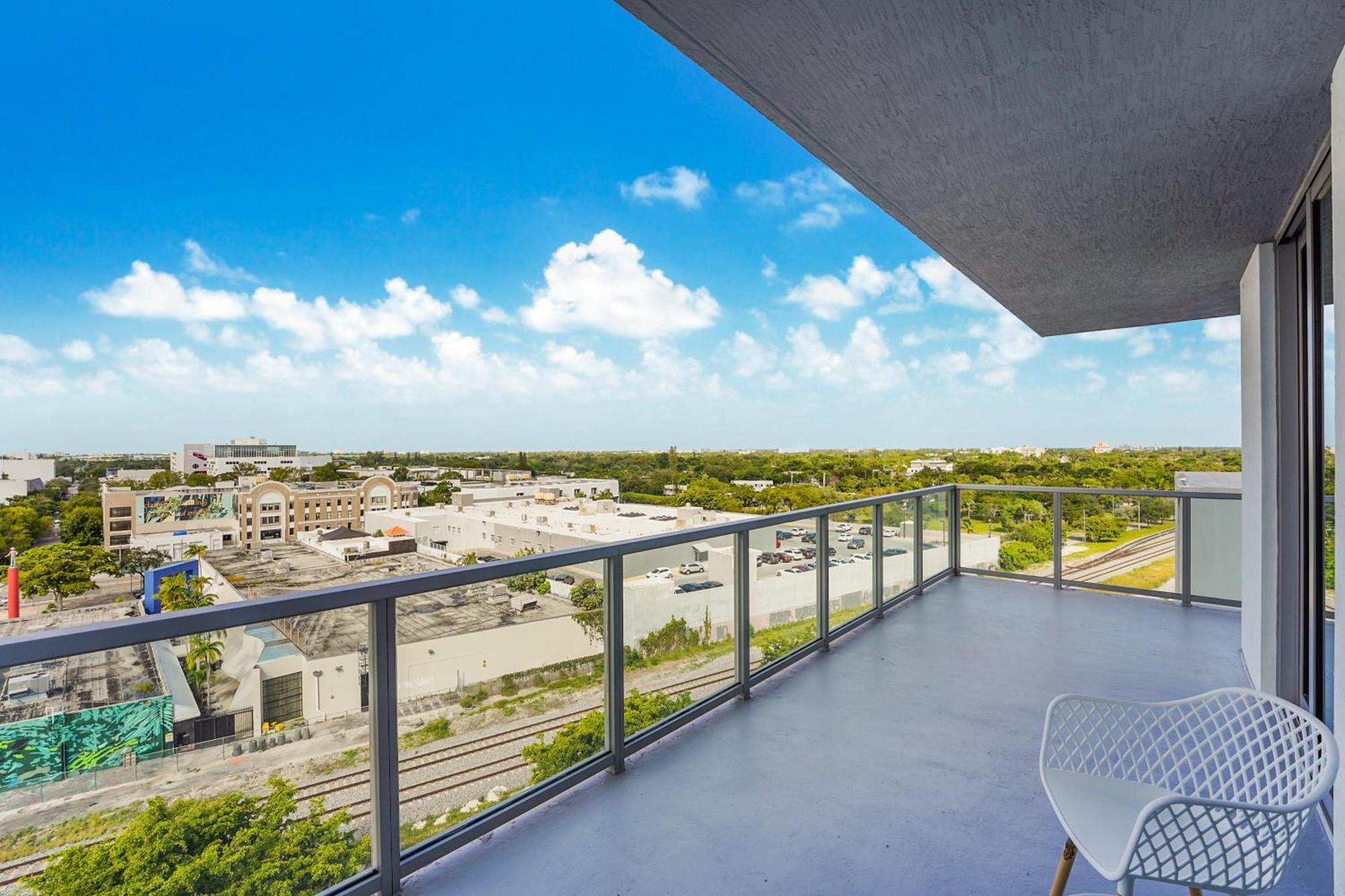 Quadro Residences By Ionica Miami Luaran gambar
