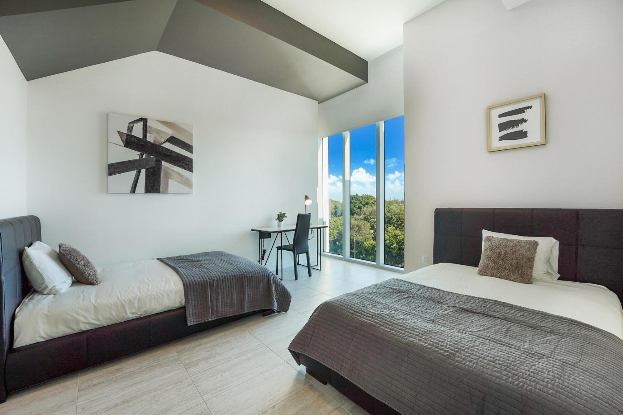 Quadro Residences By Ionica Miami Luaran gambar
